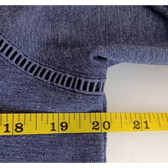 VICTORIA'S SECRET Purple Long Sleeve Pullover Shirt with Cutout Back Size S - Picture 4 of 8